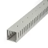 StarTech.com Tampa de canal de gestão de cabos aberta, 2 polegadas (50 mm) L x 2 polegadas (50 mm) A – 2 m de comprimento – ranhuras de 8 mm, ocultação de cabos de rede/canal de parede em PVC, máx. 80 cabos, listado UL