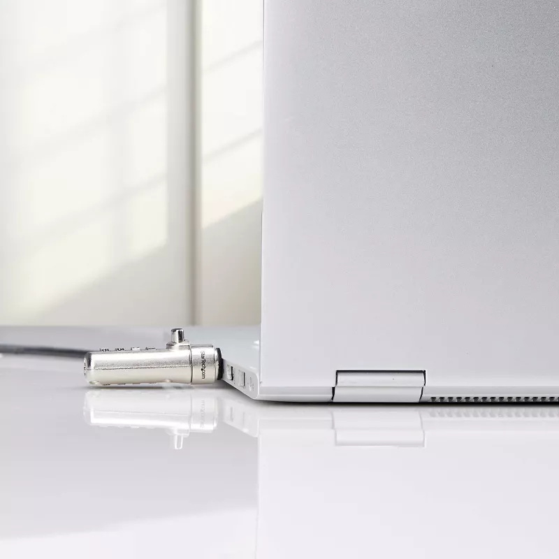 StarTech.com Fechadura slim Lock compatível com K-Slot, cabo de segurança de 1,5 m, proteção antifurto de secretária para portátil/notebook, cabo de aço resistente a cortes, fechadura de combinação