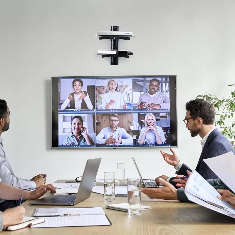 StarTech.com Prateleiras de parede flutuantes duplas para equipamentos AV, prateleira de altura ajustável para debaixo da TV, organização de equipamentos A/V em prateleiras de vidro temperado preto