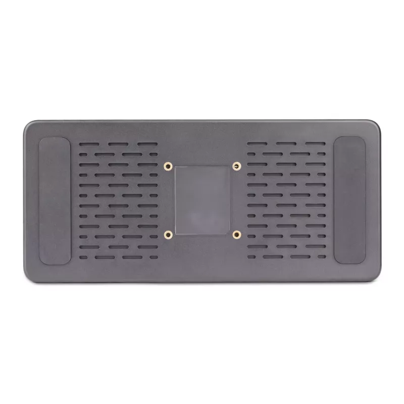 Docking station USB4 StarTech.com para três monitores, 4K 60Hz HDMI ou DisplayPort, carregamento de portátil 100W, 2,5GbE, dock USB-C multi-monitor, sem drivers