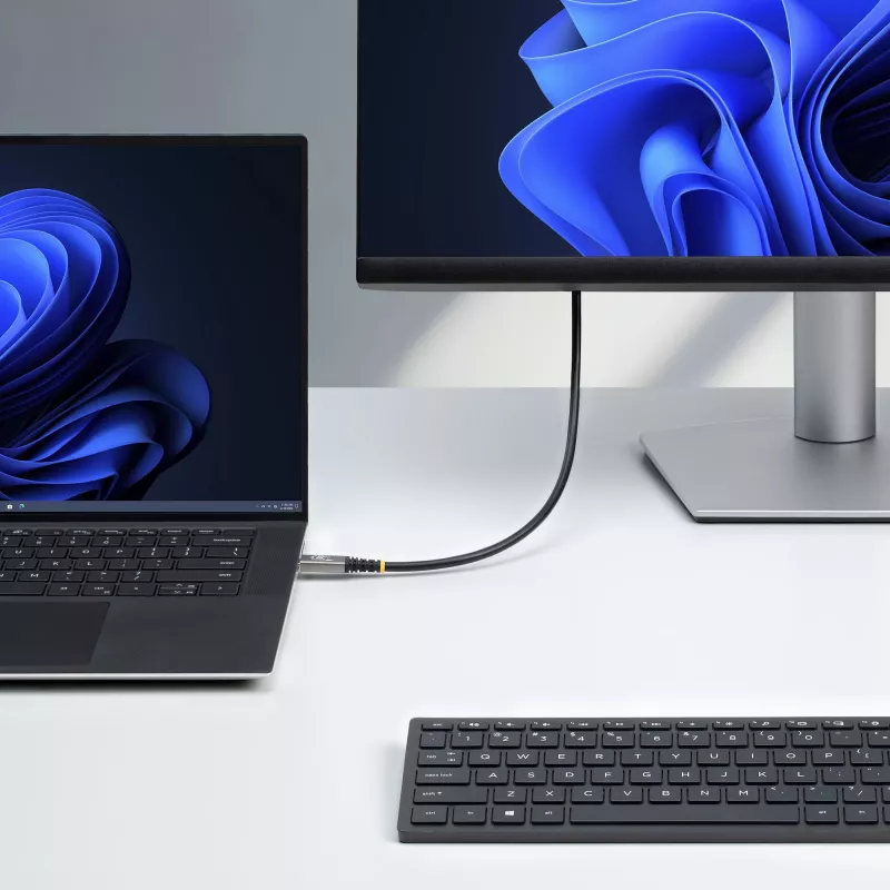 Cabo USB-C StarTech.com 3 m (10 ft) USB4, 20 Gbit/s, cabo USB-C certificado USB-IF, 60 W PD, 4K 120 Hz DP 1.4, revestimento TPE – branco