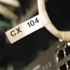 Etiquetas de vinil DYMO Rhino Industrial | 12 mm x 5,5 m | Impressão preta sobre branco | Autoadesivas | para impressoras de etiquetas Rhino e LabelManager