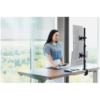 Kensington braço de monitor duplo vertical empilhado com fixação por grampo capacidade 9 kg