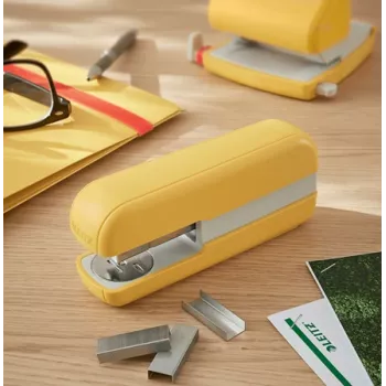 Leitz Cosy agrafador 30 folhas, 30 folhas, amarelo, agrafamento standard, 24/6, metal, plástico, 80 g/m²