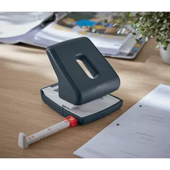 Leitz Cosy perfurador 2 furos 30 folhas, 30 folhas, preto, plástico, 8 cm, 5,5 mm, A4, A5, A6, Folio, US-Quart, 8 x 8 x 8 cm