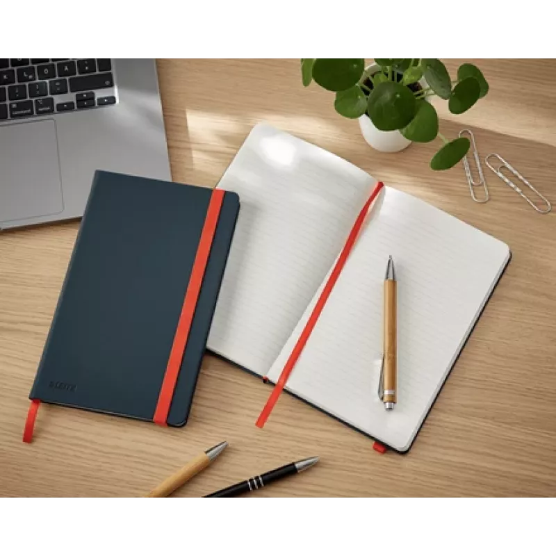 Leitz Cosy caderno Soft Touch pautado com capa dura, monocolor, preto, A5, 80 folhas, mate, 100 g/m²