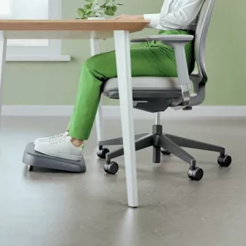 Leitz Ergo Apoio de pés ajustável para secretária, 80 % plástico reciclado, cinzento, plástico reciclado, 34 cm, 42 cm, 340 mm, 420 mm