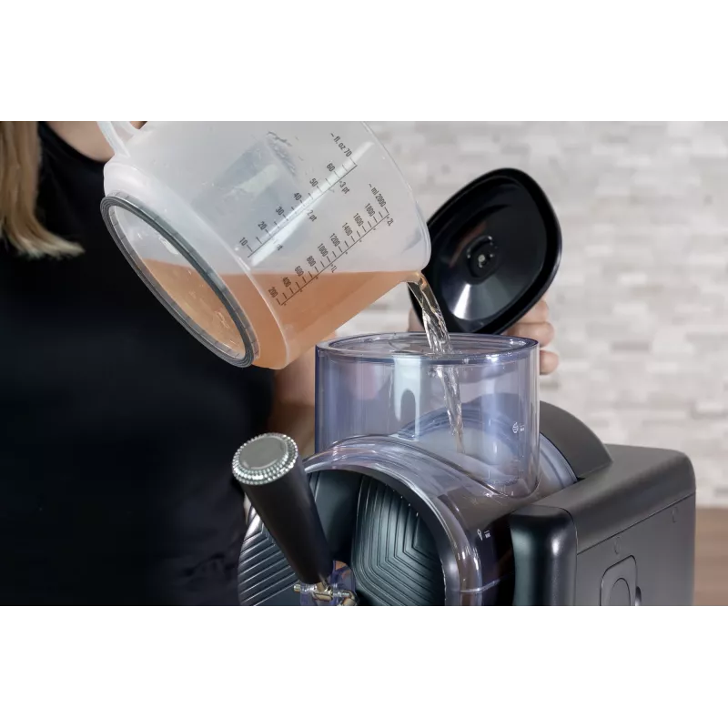 Unold 48956 Sofie 2in1 máquina de raspadinhas e gelado mole, preto