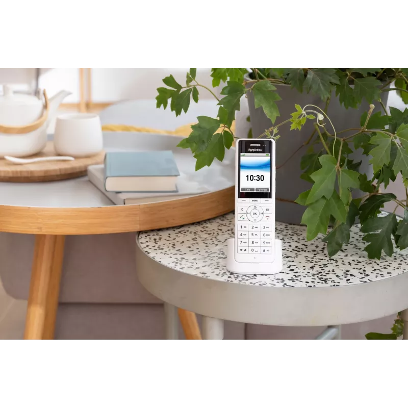 Telefone sem fios DECT FRITZ X6 branco International — alta-voz, atendedor de chamadas, agenda telefónica com 100 entradas