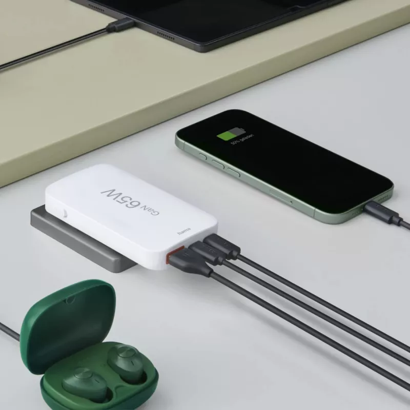 Hama 00125144 Carregador móvel Auscultadores, Portátil, Powerbank, Smartphone, Tablet Branco AC Carregamento rápido Interior