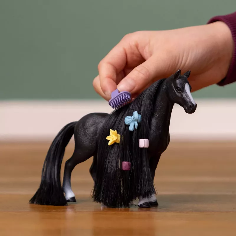 figura de cavalo Schleich Horse Club égua Quarter Horse das belezas da Sofia preta