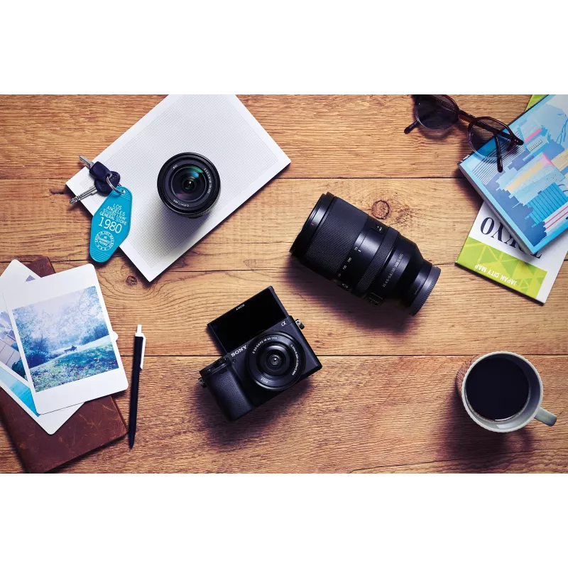 Sony α 6400 + SEL18135 MILC 24,2 MP CMOS 6000 x 4000 píxeis preto