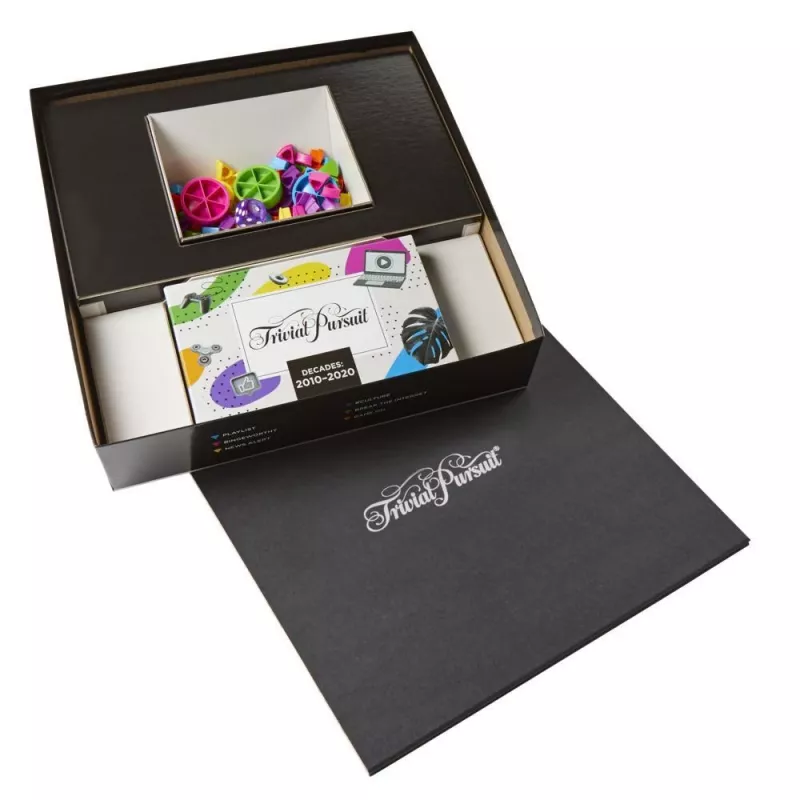 Jogo de tabuleiro Hasbro Gaming Trivial Pursuit Decades 2010 to 2020 trivia