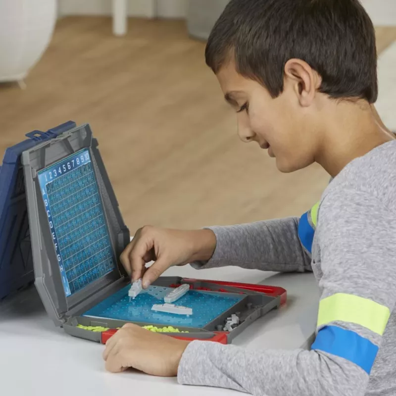 Jogo de tabuleiro Hasbro Gaming Battleship Classic Edition estratégia a partir dos 7 anos