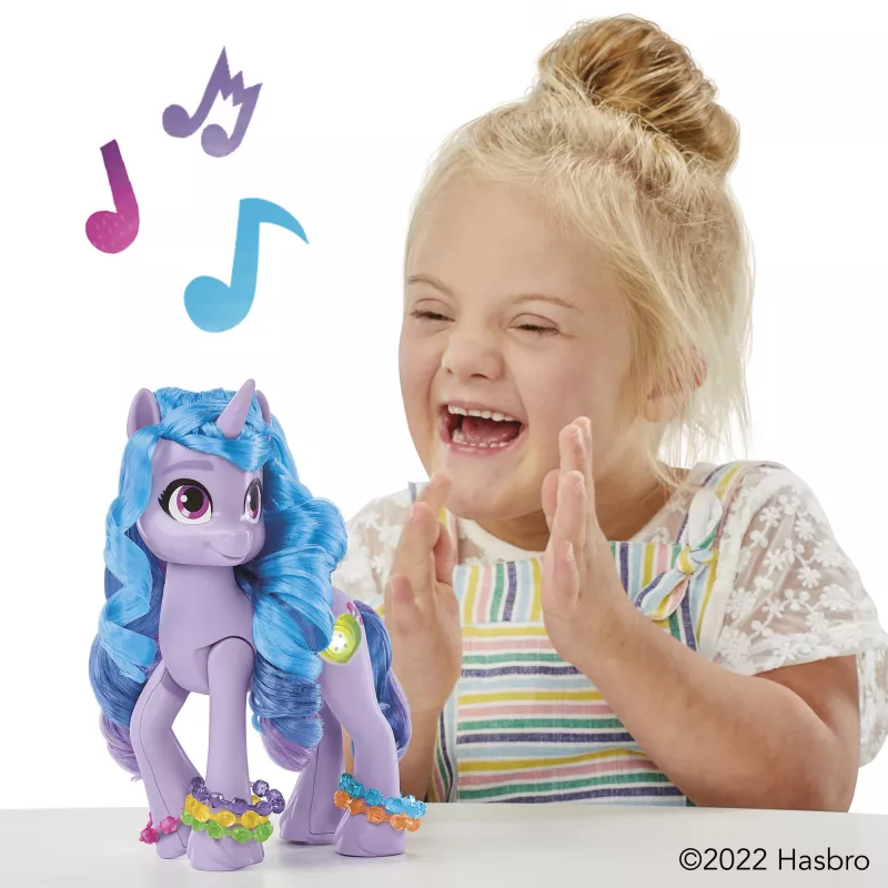 My Little Pony See Your Sparkle Izzy Moonbow, rapariga, 5 ano(s), efeitos de luz, som