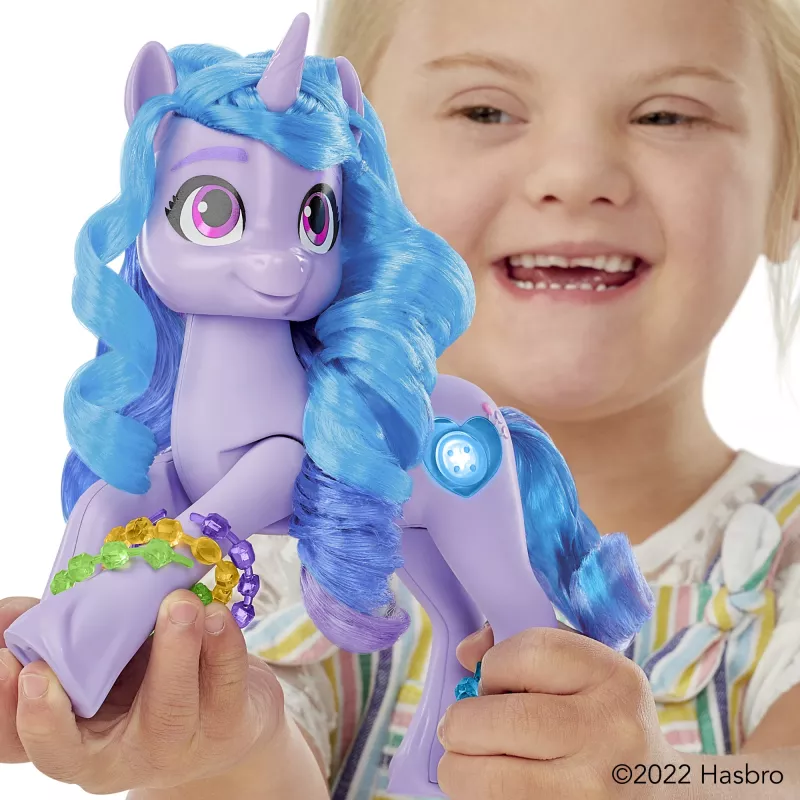My Little Pony See Your Sparkle Izzy Moonbow, rapariga, 5 ano(s), efeitos de luz, som