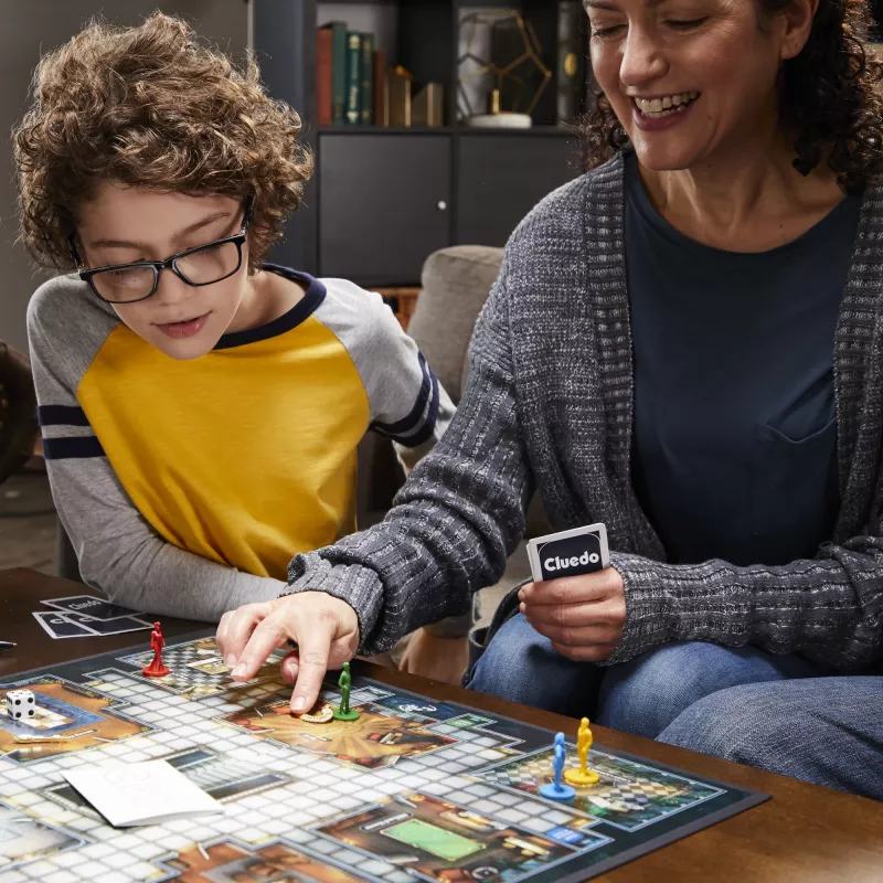 Jogo de tabuleiro Hasbro Gaming Cluedo 45 min detetive