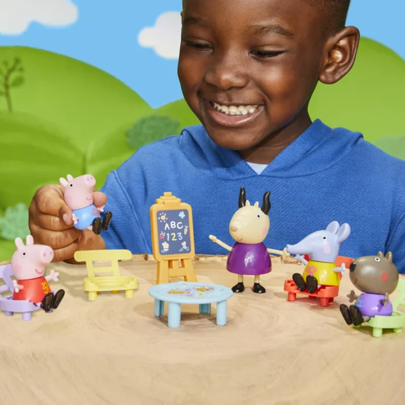 Hasbro Peppa Pig conjunto de brincar com 5 figuras e 6 acessórios, brinquedo pré-escolar para meninas e meninos de 3 anos e mais