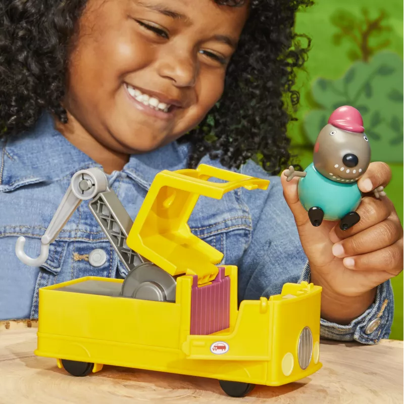 Camião de reboque Peppa Pig F9519 multicolor brinquedo pré-escolar a partir dos 3 anos