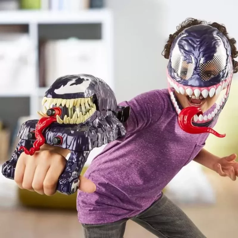 Lança-teias de brincar Hasbro Marvel Spider-Man Venom Strike Blaster violeta