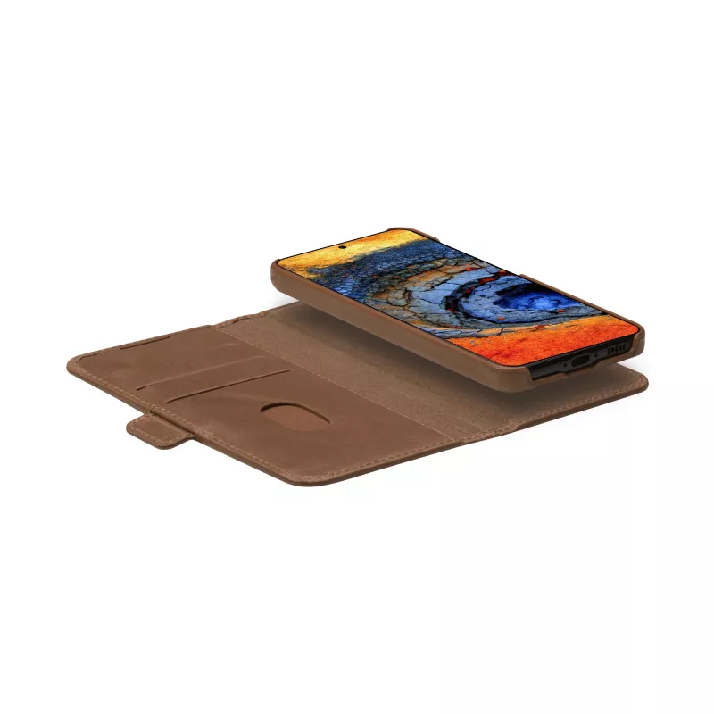Capa flip dbramante1928 Lynge para Samsung Galaxy A56 5G – tan, 3 compartimentos para cartões, compatível com ecrã de 6,7 polegadas (17 cm)