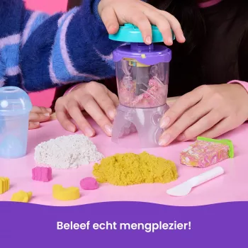 Kinetic Sand, conjunto de brincar Smoothie-Mixer, recheio de cesto de Páscoa, inclui 14 oz de areia de brincar moldável, ferramentas e molde de gelado no pau, brinquedo de comida de brincar