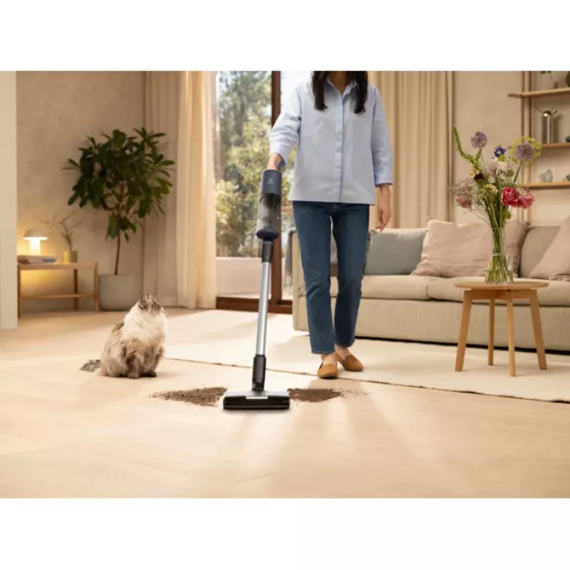 Aspirador vertical 2 em 1 Electrolux EP61H21WET, a bateria, limpeza a seco, sem saco, 0,6 l, 85 W, azul, 2,5 Ah