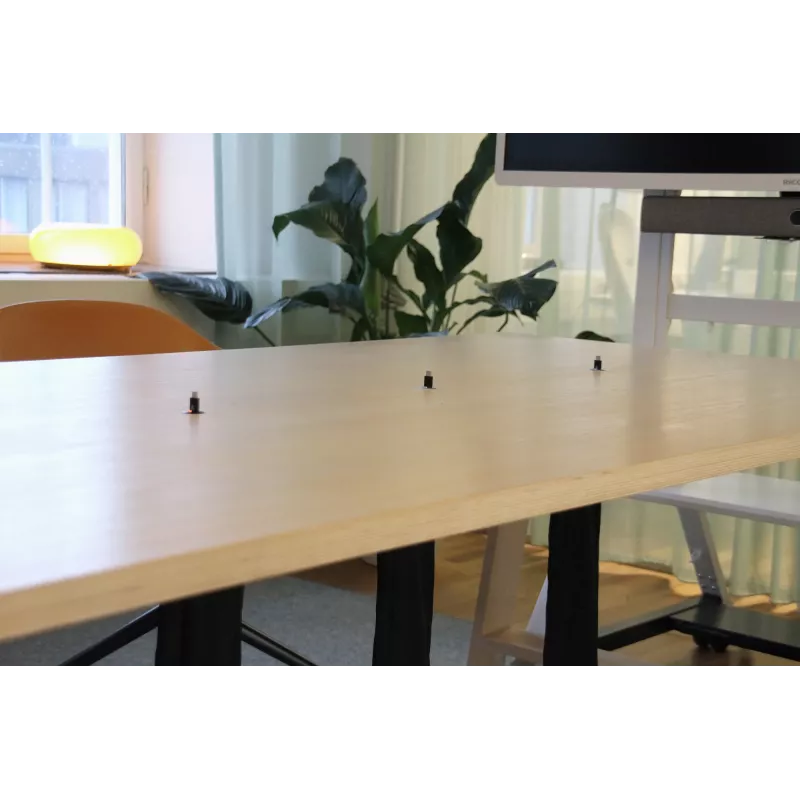 Tomada LED retrátil Ochno O-POS-LED-AL-1 — tomada LED retrátil em alumínio