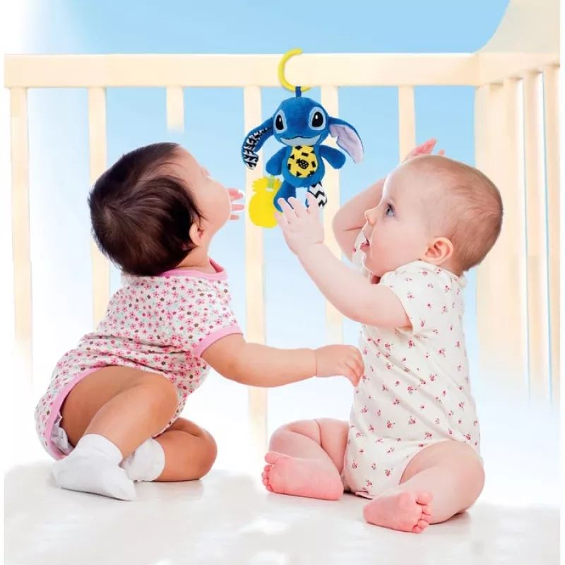 Clementoni Disney Baby Stitch Soft Rattle brinquedo de pendurar para bebé