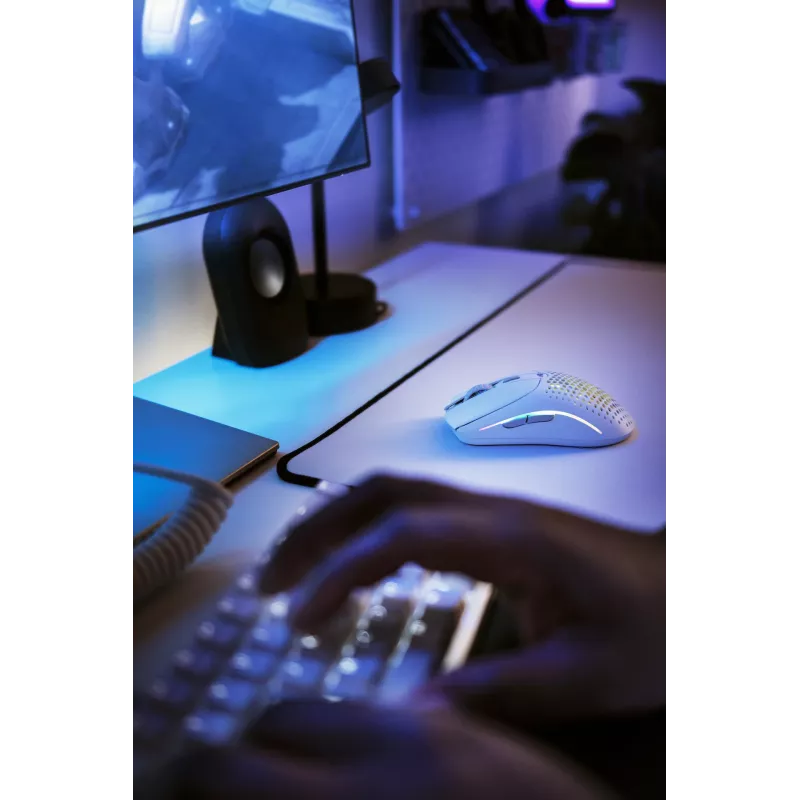 Glorious Gaming Glorious Model O Wireless 2 – branco mate, destro, laser, RF sem fios + USB Type-C, 26000 DPI, 1 ms, branco