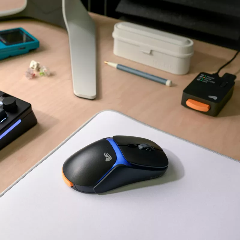 Glorious Gaming Model O3 rato gaming sem fios – sistema de baterias substituíveis InfinitePlay, polling de 8k, interruptores óticos com 130 milhões de cliques, ultraleve com 66 g, sensor ótico 30K-DPI, RGB – preto