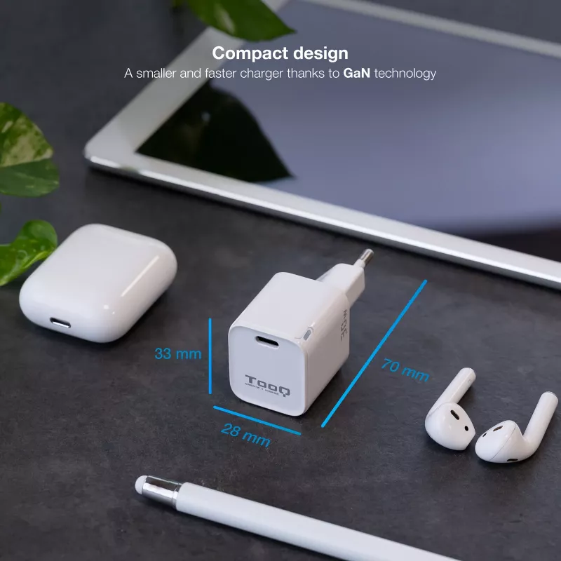 TooQ GAN Carregador de parede USB-C/PD 30W, branco, interior, AC, branco