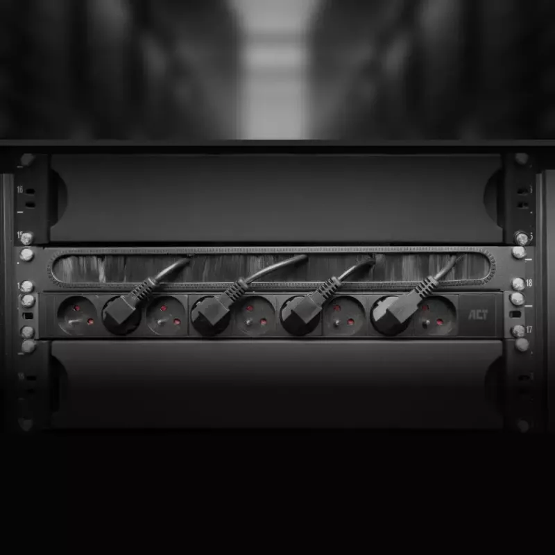 PDU de extensão ACT 19 polegadas CEE7/7 com 9 tomadas Type-E, 3m H05VV-F 3G1.5