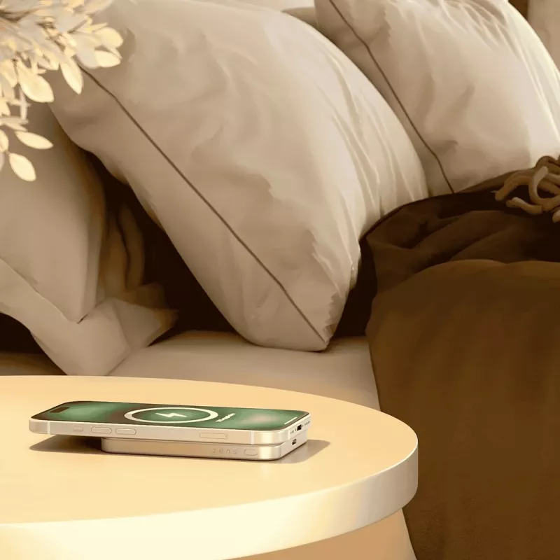 ZENS Pro 1 fino 5000 mAh carregamento sem fios branco