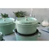 Panela de ferro fundido redonda Staub 5,2 L, menta – La Cocotte 26 cm