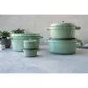 Panela de ferro fundido redonda Staub 5,2 L, menta – La Cocotte 26 cm