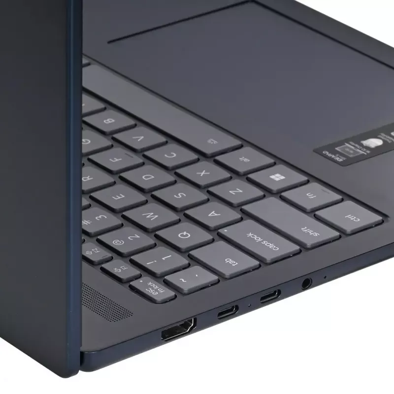 Portátil Lenovo slim-5-16IRH10R — Intel Core 7 240H, ecrã tátil 16