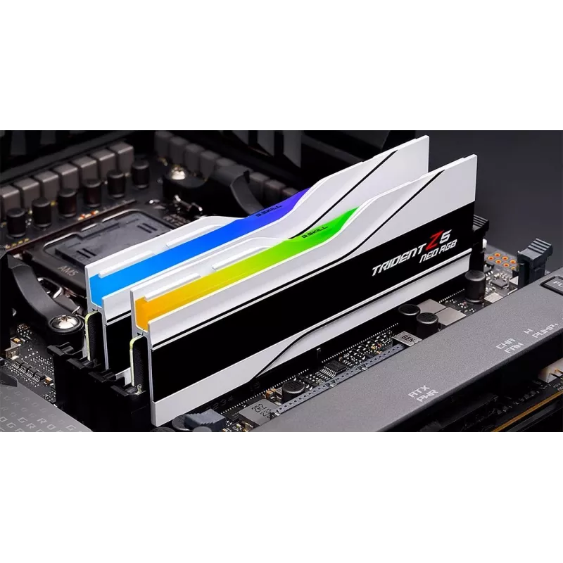 Memória RAM G.SKILL kit 32GB DDR5 6000 CL28 Trident Z5 Neo RGB AMD EXPO