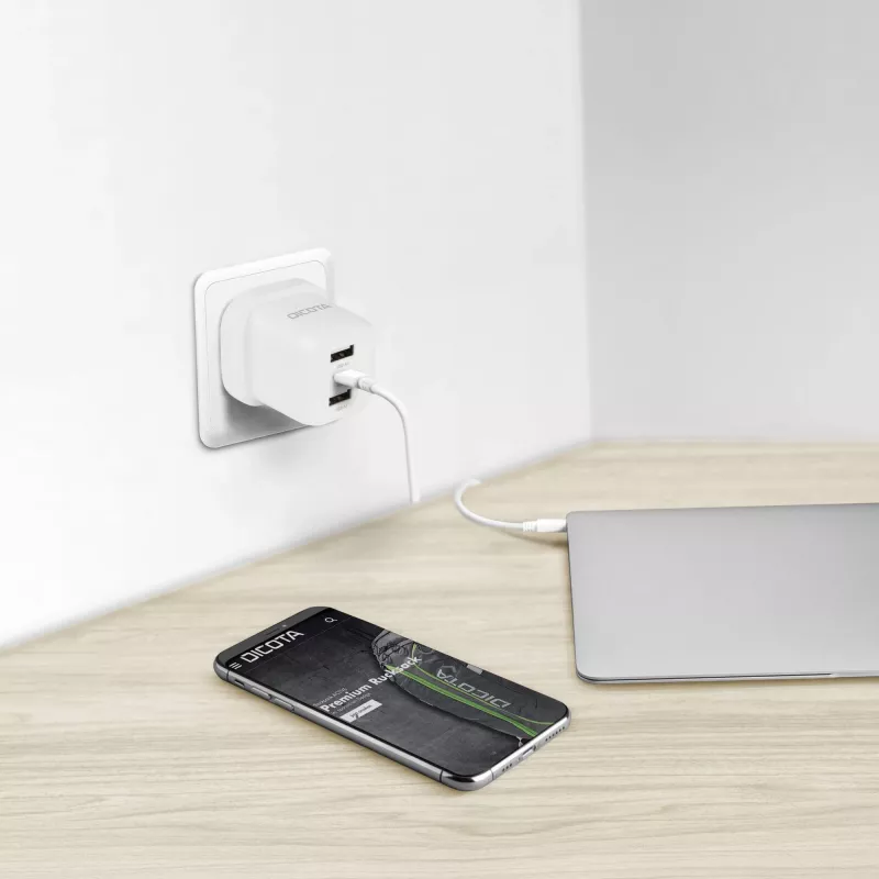 Fonte de alimentação Dicota - compacta, portátil - 32 Watt - 3 A - 3 portas de saída (USB-C, 2 x USB)