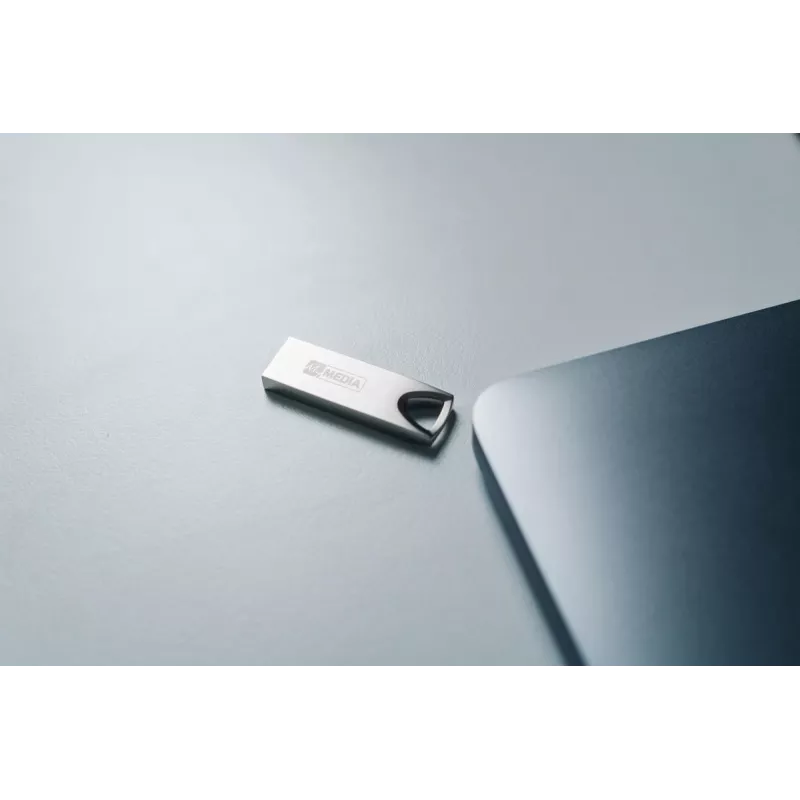 Pen drive MyMedia MyAlu USB 3.2 Gen 1 16 GB USB Type-A 3.2 Gen 1 (3.1 Gen 1) Prateado
