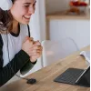 UGREEN recetor de áudio Bluetooth 90748 – adaptador AUX de 3,5 mm para streaming de áudio sem fios