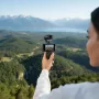 Câmara de mão DJI Osmo Pocket 4 (Creator Combo)