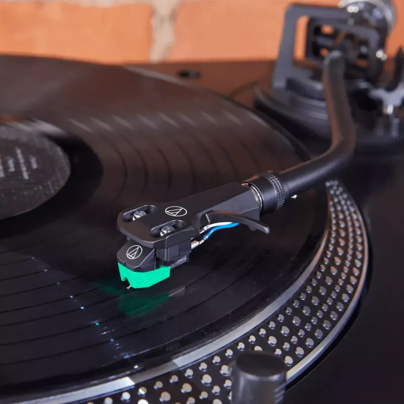 Cápsula Audio-Technica AT-VM95E/H com concha AT-HS6BK pré-montada (preto/verde)