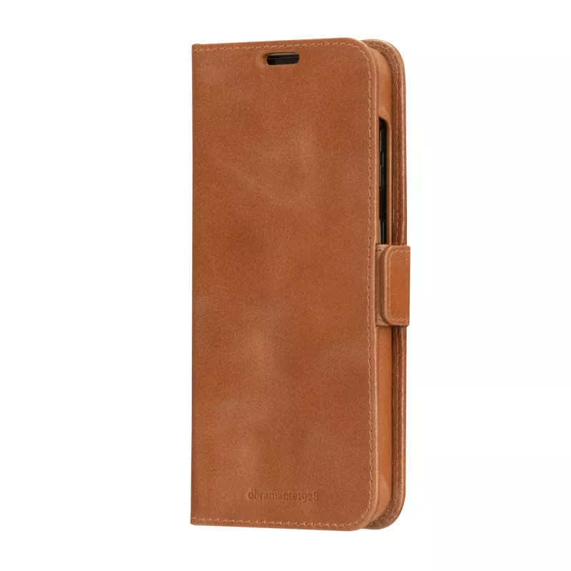 Capa tipo carteira dbramante1928 Lynge para Samsung Galaxy S23+ — Tan, 3 compartimentos para cartões, compatível com ecrã de 6,6 polegadas