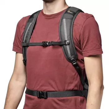 Mochila Lowepro Flipside Backpack 300 AW III preta 13