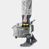 Máquina de limpeza de alcatifas a passo Kärcher 1.101-700.0 preto profundo cinzento amarelo