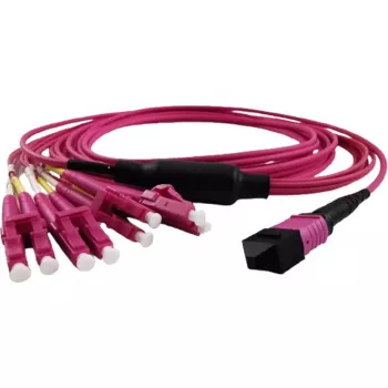 Grafenthal GTOM4MPOU4LCU00500 Cabo patch OM4 MPO para 4xLC 5 m
