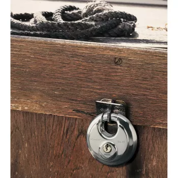 Cadeado Discus MASTER LOCK 70 mm aço inoxidável com arco revestido