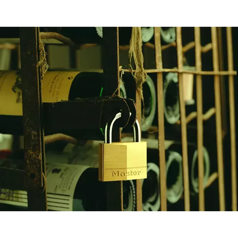Cadeado MASTER LOCK 40mm corpo maciço em latão fechadura de chave com chave igual