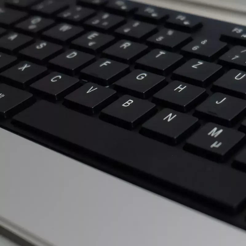 Conjunto de teclado e rato MediaRange MROS105